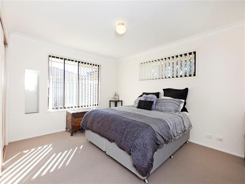 17 Remo Place, Birkdale QLD 4159