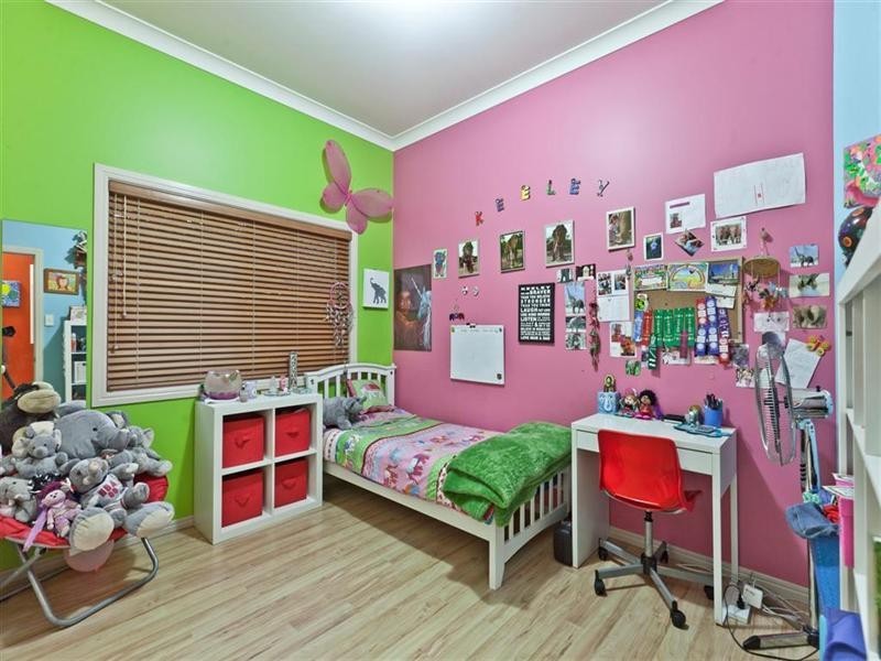 18 Elton Crescent, Capalaba QLD 4157