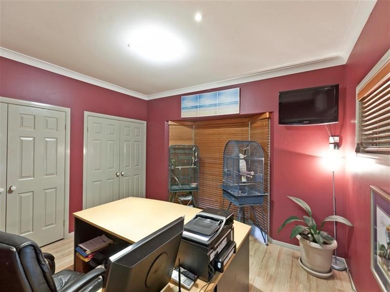 18 Elton Crescent, Capalaba QLD 4157