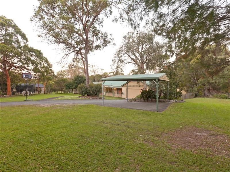 18 Elton Crescent, Capalaba QLD 4157