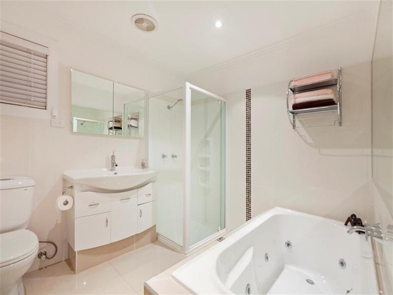 3 Tabitha Street, Manly West QLD 4179