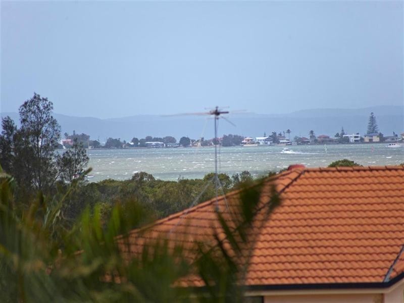 1 Oak Street, Ormiston QLD 4160