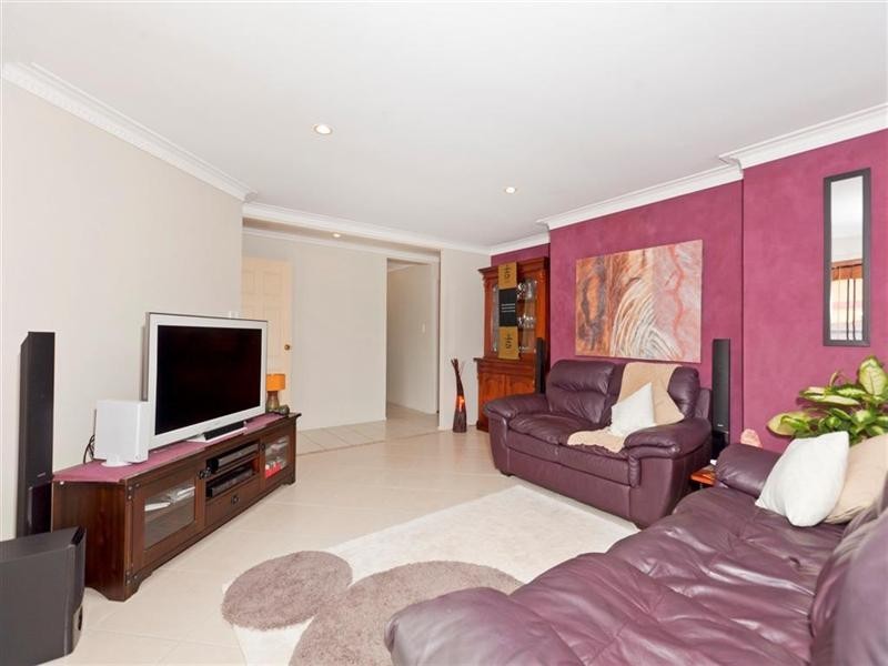 1 Oak Street, Ormiston QLD 4160