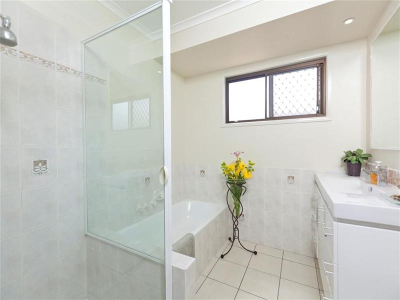 1 Oak Street, Ormiston QLD 4160