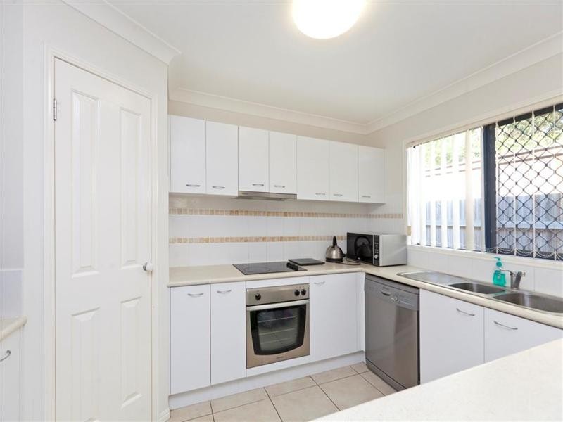 1 Tallis Street, Wakerley QLD 4154