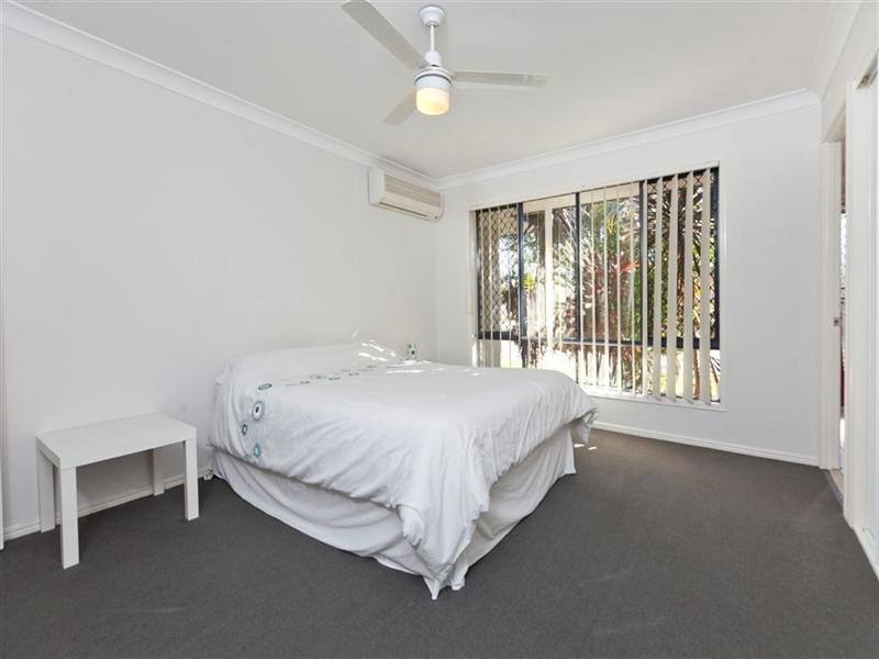 1 Tallis Street, Wakerley QLD 4154