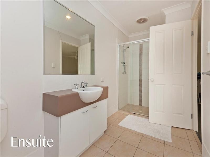 1 Tallis Street, Wakerley QLD 4154