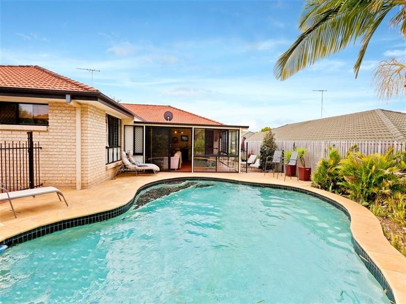 9 Farnham Street, Wellington Point QLD 4160