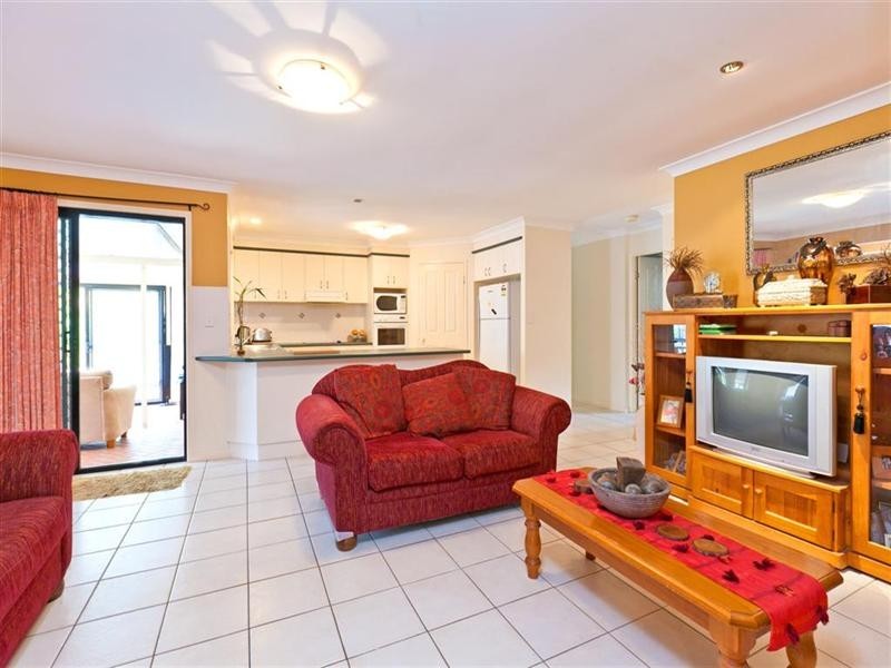 9 Farnham Street, Wellington Point QLD 4160