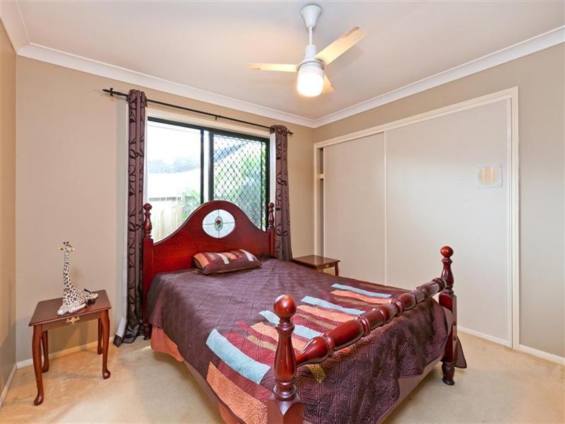 9 Farnham Street, Wellington Point QLD 4160