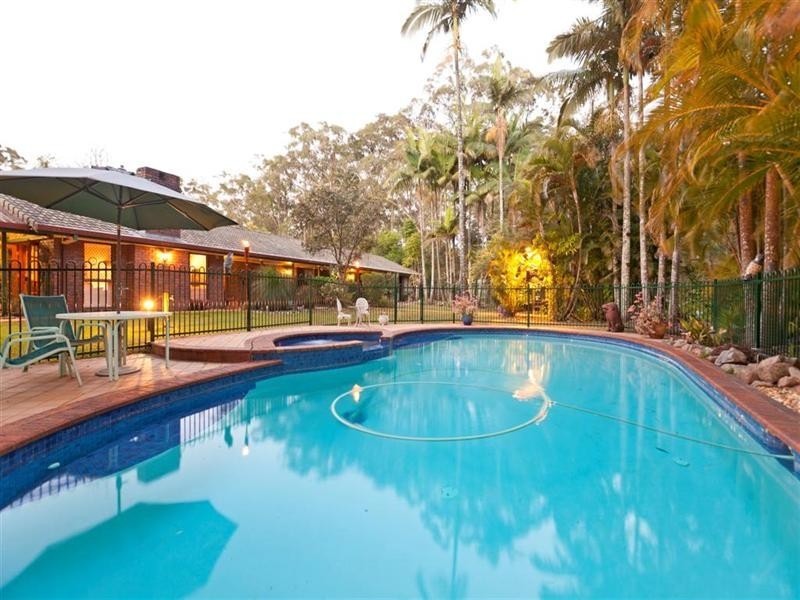 50 Prout Road, Mackenzie QLD 4156