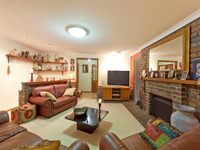 50 Prout Road, Mackenzie QLD 4156