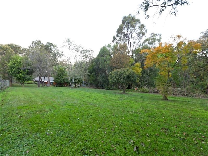 50 Prout Road, Mackenzie QLD 4156