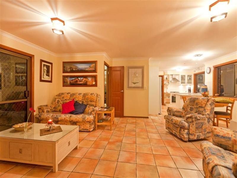 50 Prout Road, Mackenzie QLD 4156