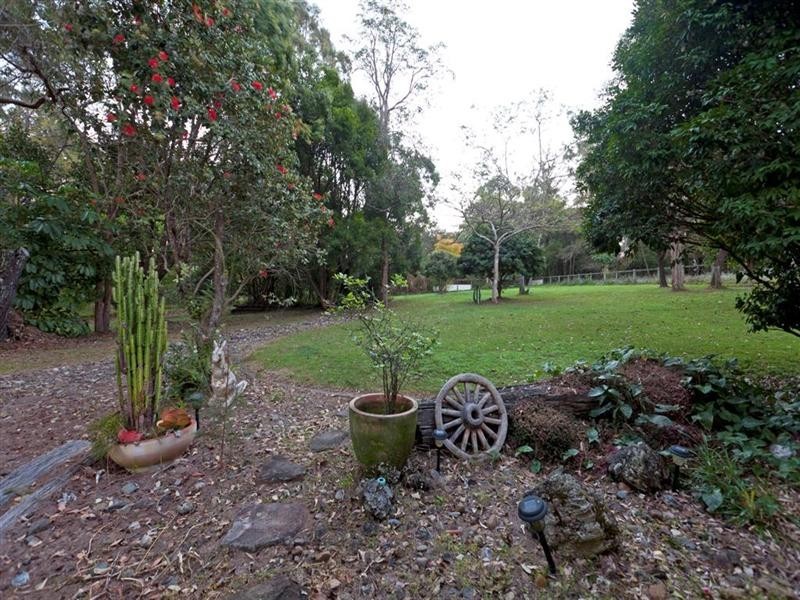 50 Prout Road, Mackenzie QLD 4156
