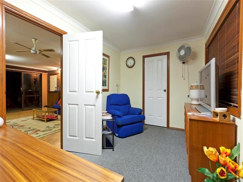 50 Prout Road, Mackenzie QLD 4156