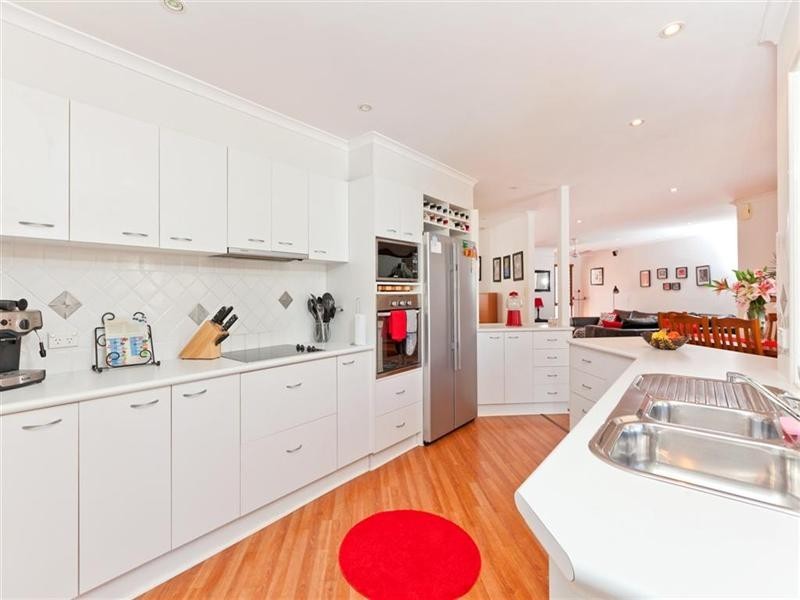 15 Julieanne Court, Cleveland QLD 4163