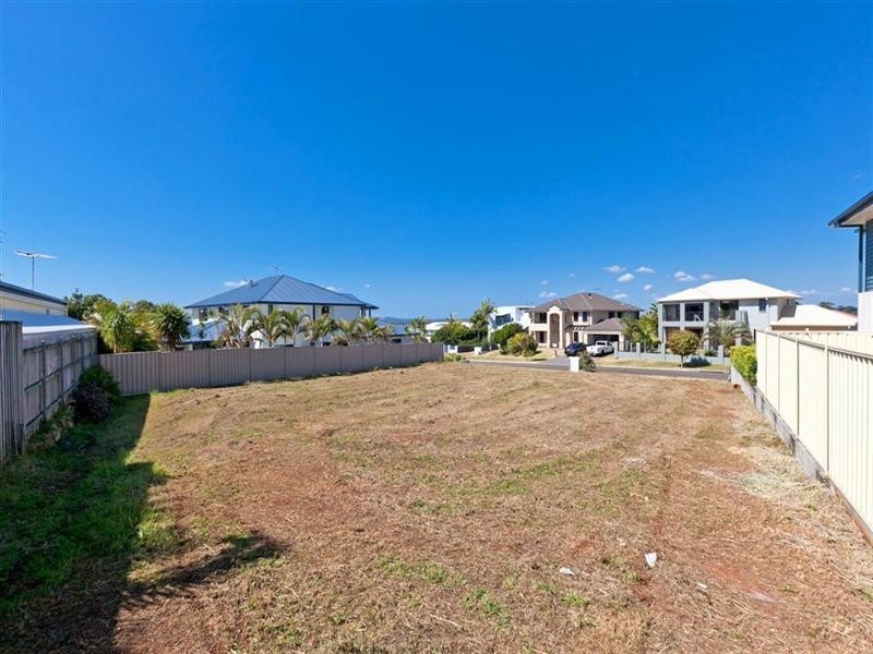 10 Haslingden Drive, Redland Bay QLD 4165