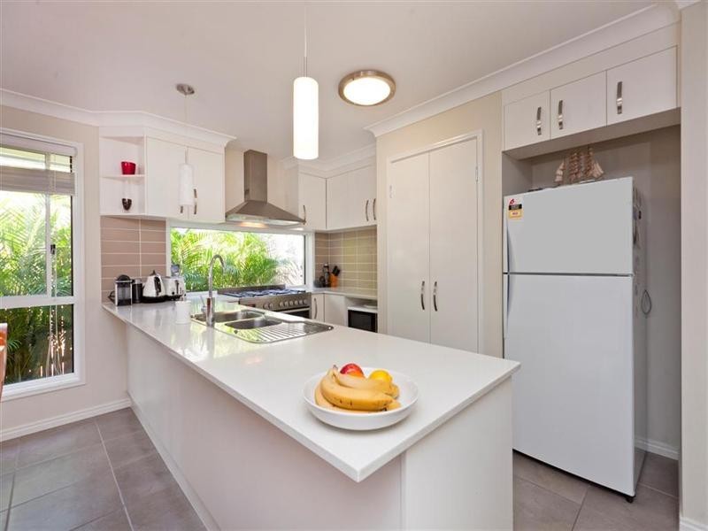 49 Worchester Crescent, Wakerley QLD 4154
