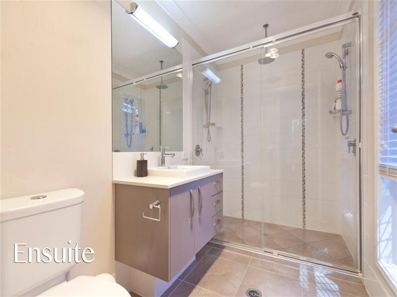 49 Worchester Crescent, Wakerley QLD 4154