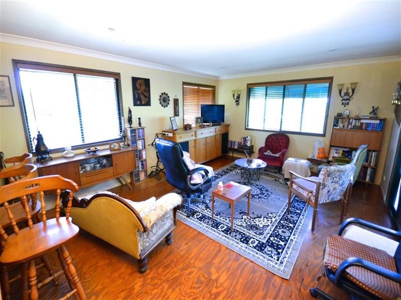 11 Fernbourne Road, Wellington Point QLD 4160