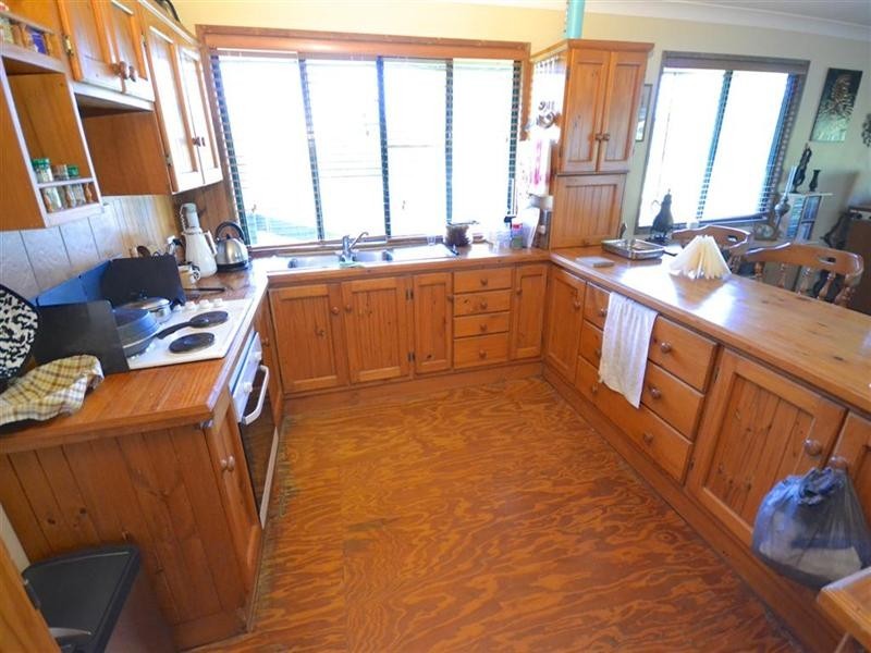 11 Fernbourne Road, Wellington Point QLD 4160