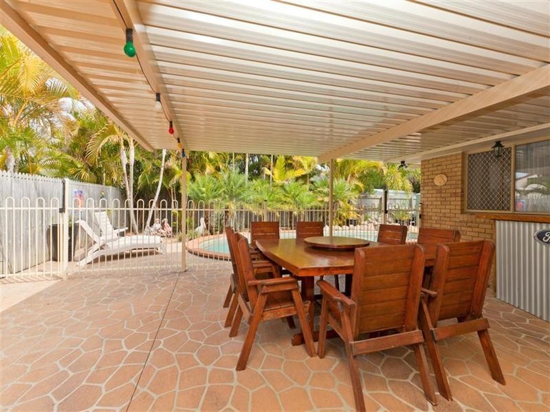 73 Collingwood Road, Birkdale QLD 4159