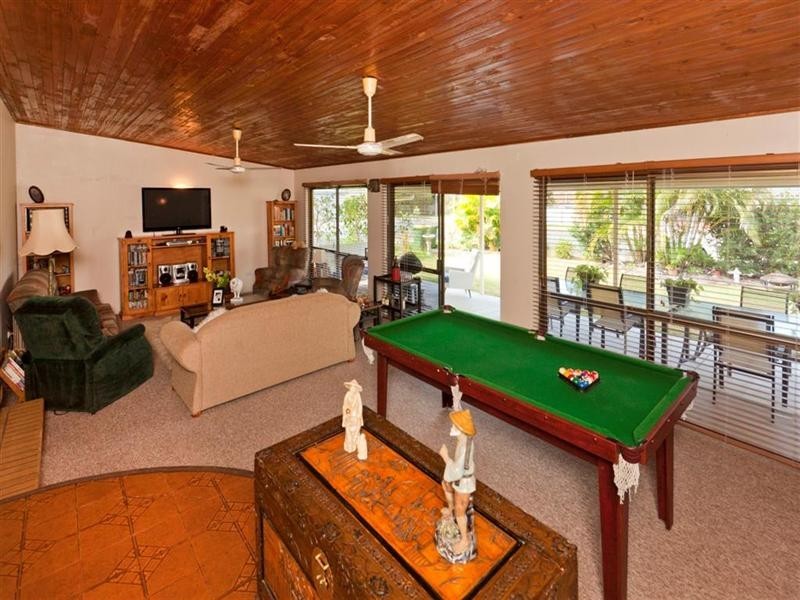 52 Agnes Street, Birkdale QLD 4159