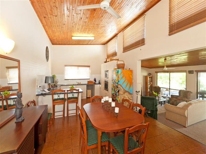 52 Agnes Street, Birkdale QLD 4159