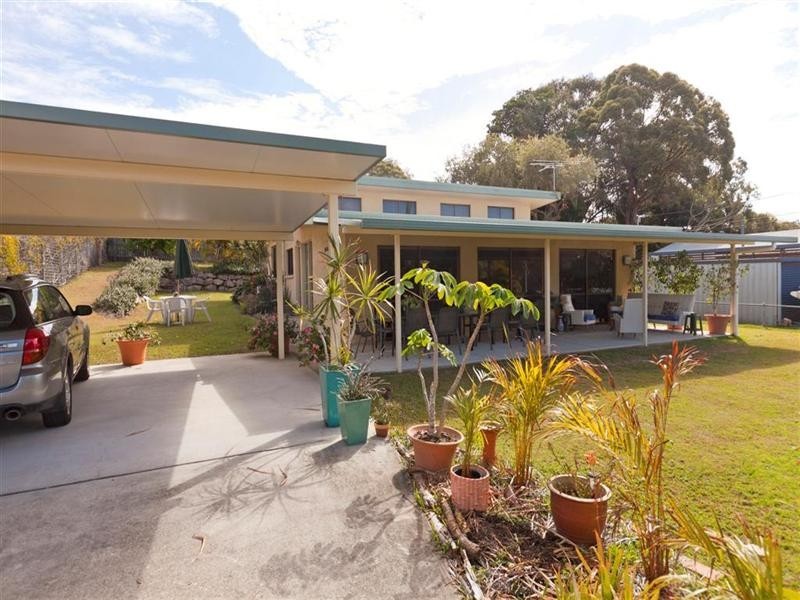 52 Agnes Street, Birkdale QLD 4159