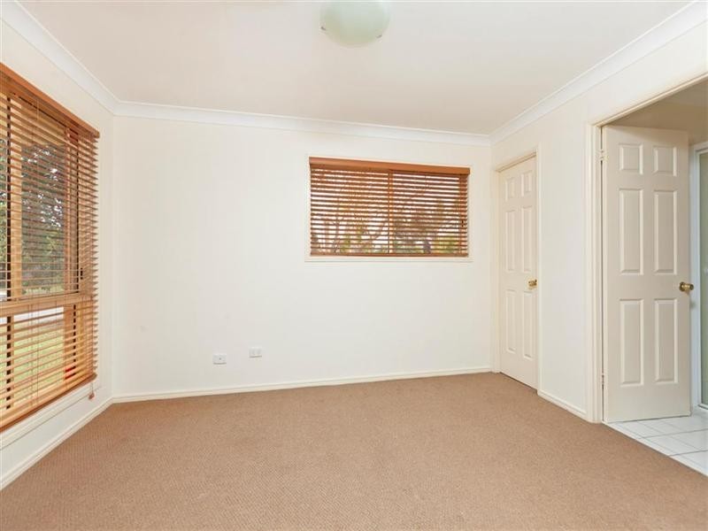 2 Parklane Road, Victoria Point QLD 4165