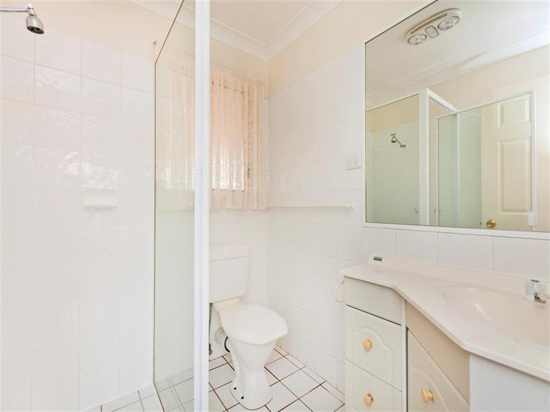 2 Parklane Road, Victoria Point QLD 4165