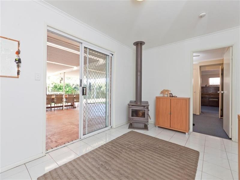 2 Lapidus Street, Birkdale QLD 4159