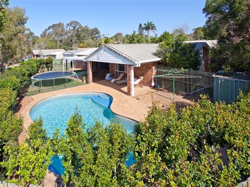 2 Lapidus Street, Birkdale QLD 4159