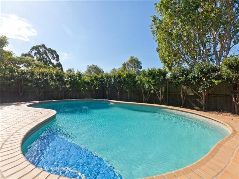 2 Lapidus Street, Birkdale QLD 4159