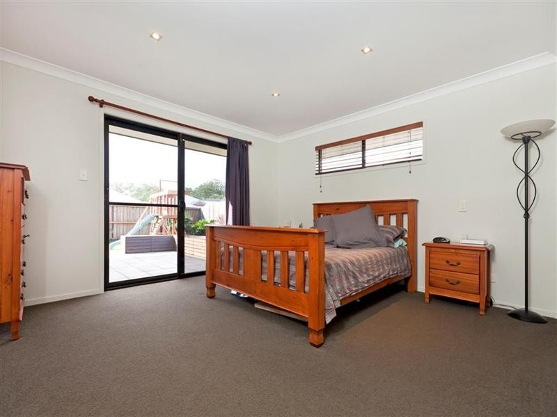 3 Indigo Street, Redland Bay QLD 4165