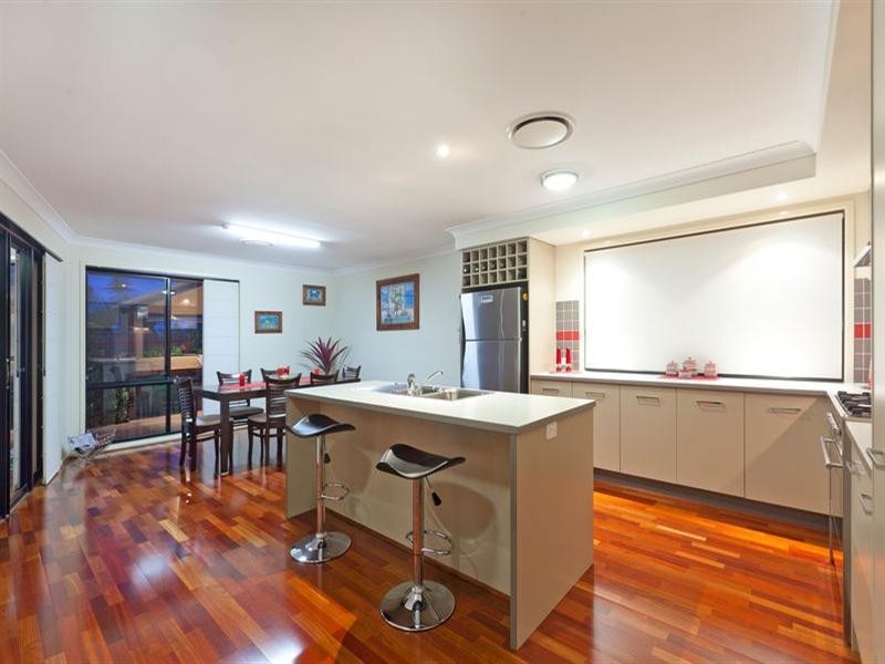 5 Waterview Place, Birkdale QLD 4159