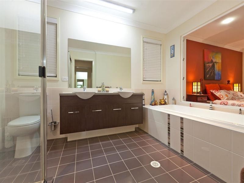 5 Waterview Place, Birkdale QLD 4159