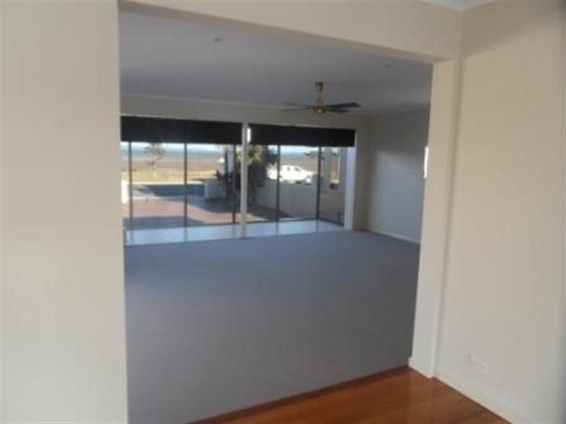 202 Shore Street North, Cleveland QLD 4163