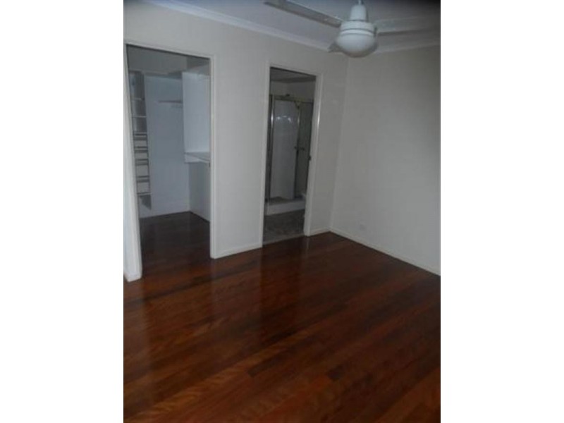 202 Shore Street North, Cleveland QLD 4163