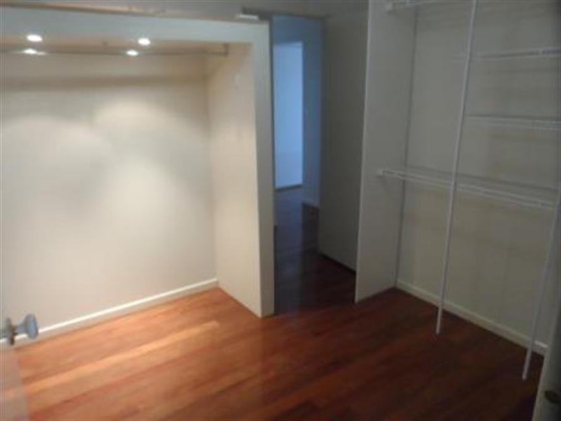 202 Shore Street North, Cleveland QLD 4163