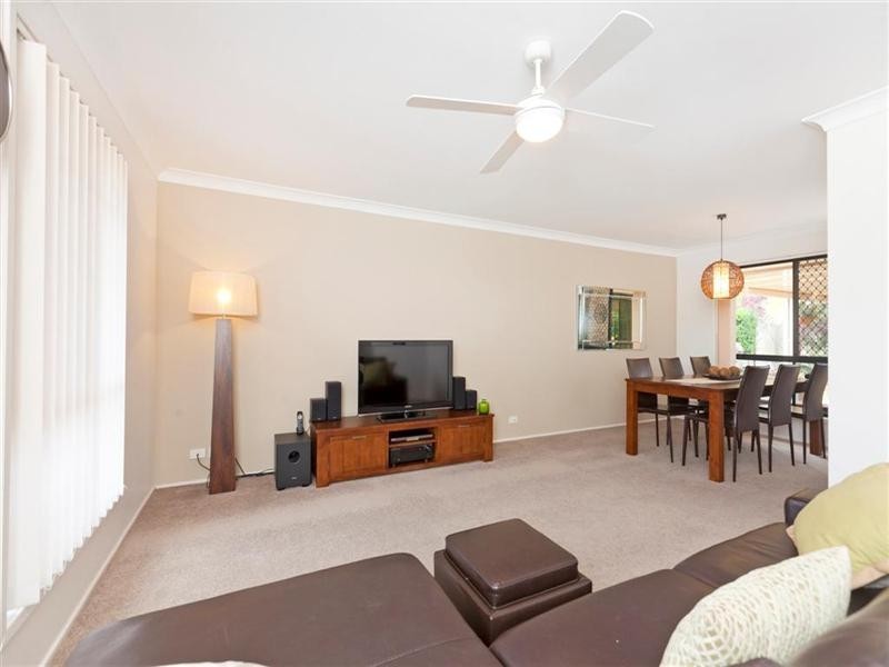 17 Orangegrove Court, Birkdale QLD 4159