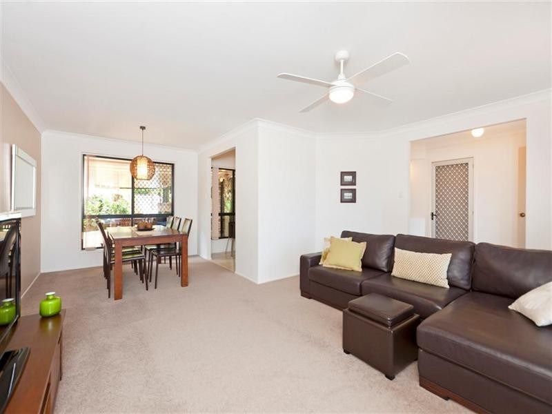 17 Orangegrove Court, Birkdale QLD 4159