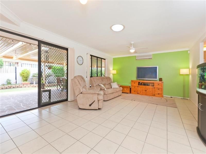 17 Orangegrove Court, Birkdale QLD 4159