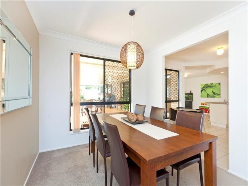 17 Orangegrove Court, Birkdale QLD 4159