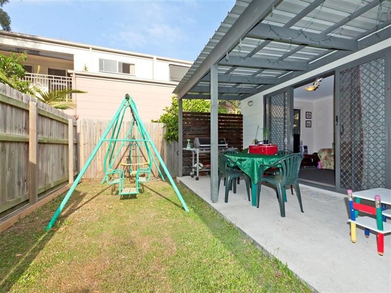 2/60 Queen Street, Cleveland QLD 4163