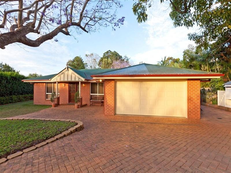 13 Jennifer Street, Birkdale QLD 4159