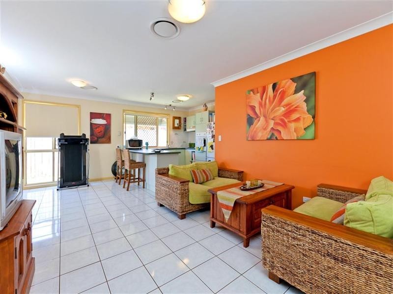 9 Minetta Street, Victoria Point QLD 4165