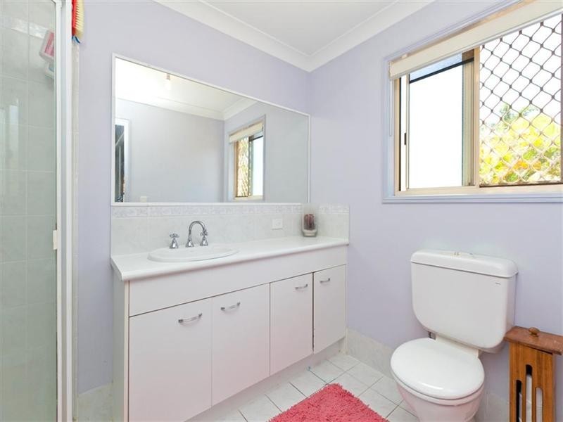 9 Minetta Street, Victoria Point QLD 4165