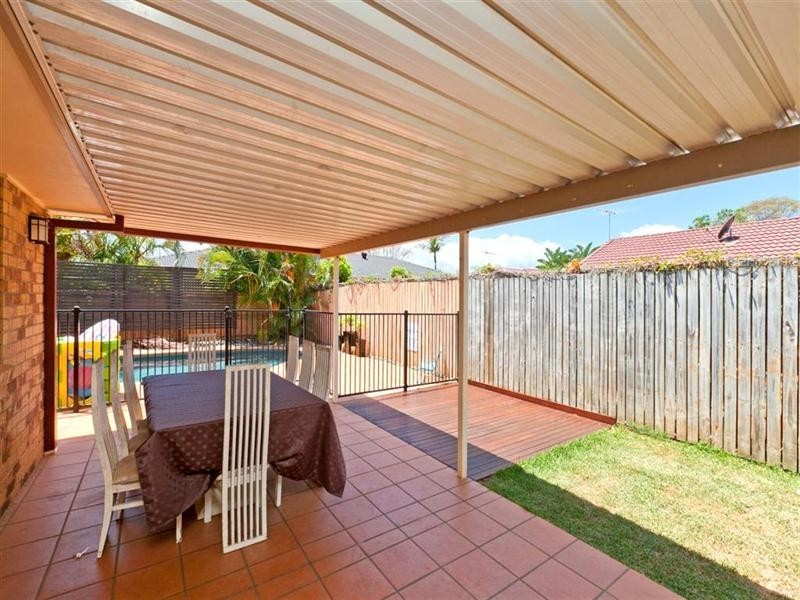 9 Minetta Street, Victoria Point QLD 4165